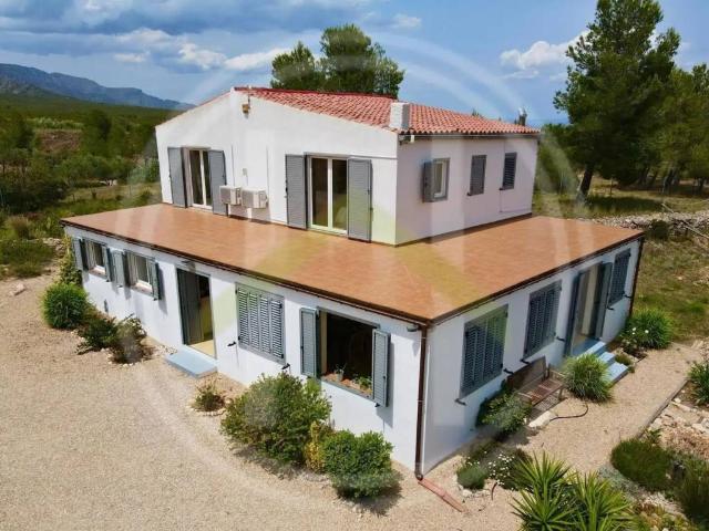 Casa en venta en Baix Ebre, Catalunya