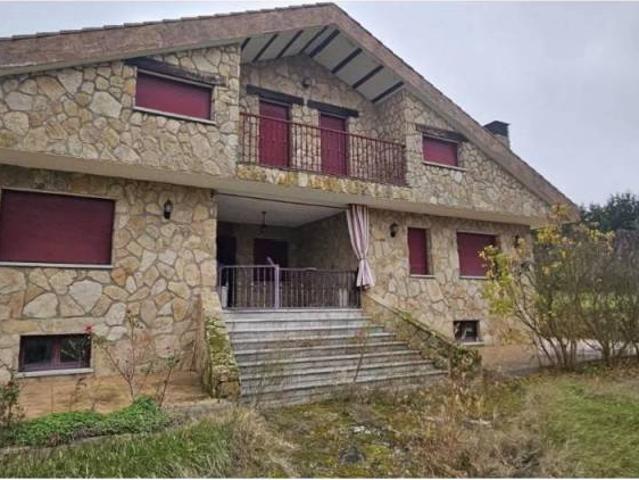 Casa en venta en El Pino De Tormes, Castilla y León