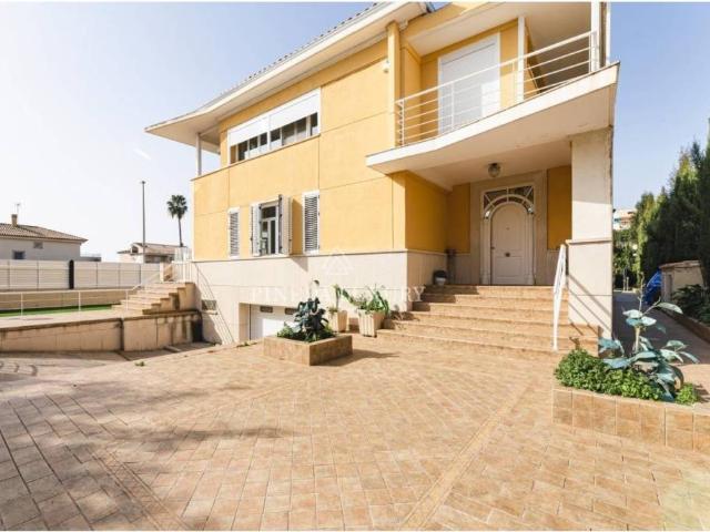Casa en venta en l'Horta Nord, Valencia