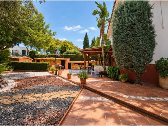 Casa en venta en el Puig de Santa Maria, València / Valencia