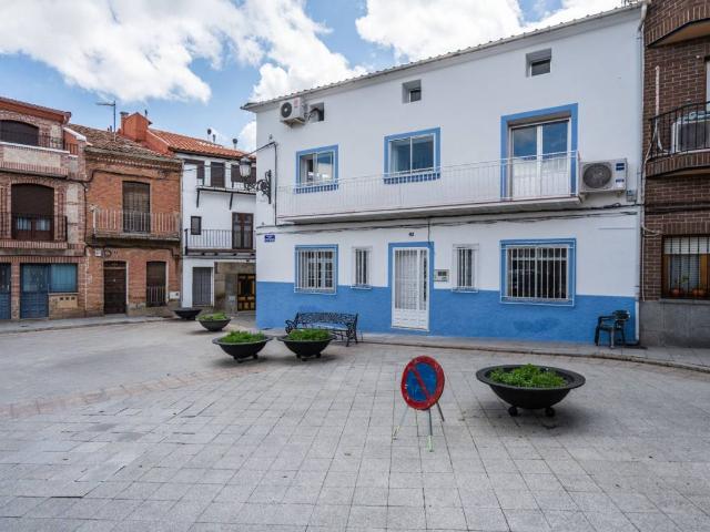 Casa en venta en El Tiemblo, Ávila