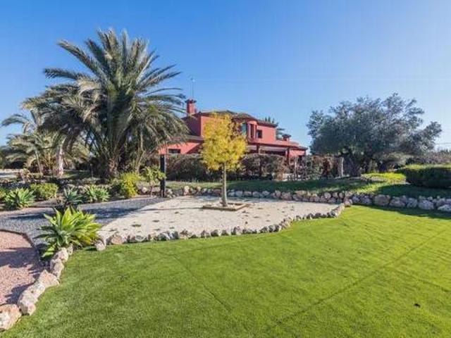 Casa en venta en la Foia, el Baix Vinalopó