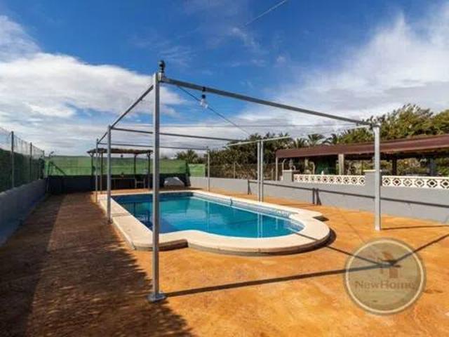 Casa en venta en el Baix Vinalopó, Valencia