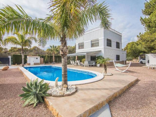 Casa en venta en Elche, Carrús - P2
