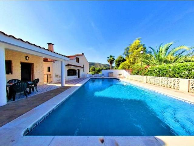 Casa en venta en el Vinalopó Mitjà / El Vinalopó Medio, Valencia