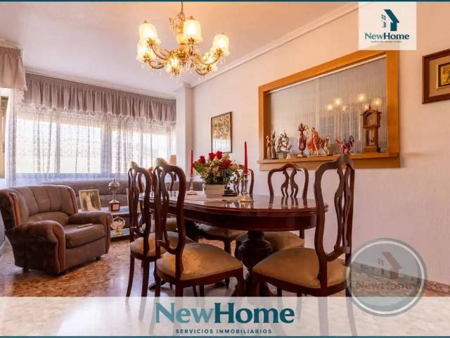 Casa en venta en el Vinalopó Mitjà / El Vinalopó Medio, Valencia