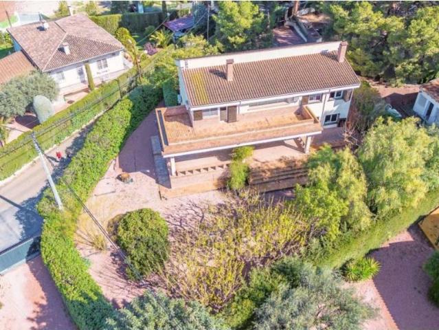 Casa en venta en el Vinalopó Mitjà / El Vinalopó Medio, Valencia