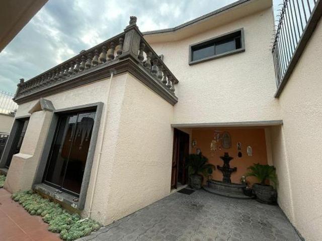 Casa en venta en Tlalnepantla De Baz, Estado de México