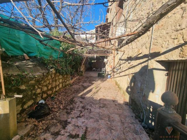 Casa en venta en Eljas, Extremadura
