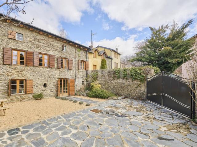 Casa en venta en Girona