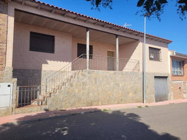Casa en venta en Erustes