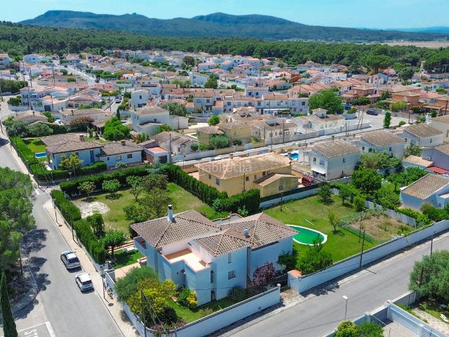 Casa en venta en Alt Empordà, Catalunya