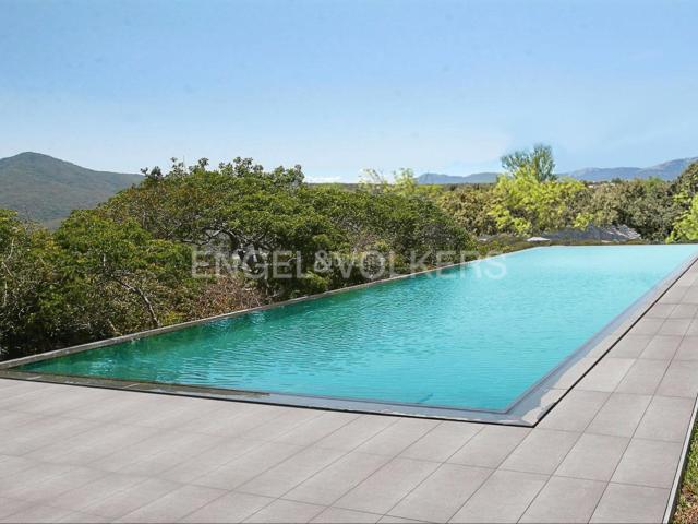 Casa en venta en El Escorial, Urbanización Parque Real