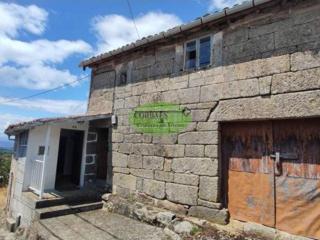 Casa en venta en Ourense, Galicia