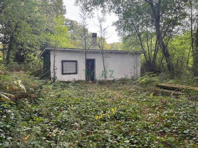 Casa en venta en Esgos, Ourense