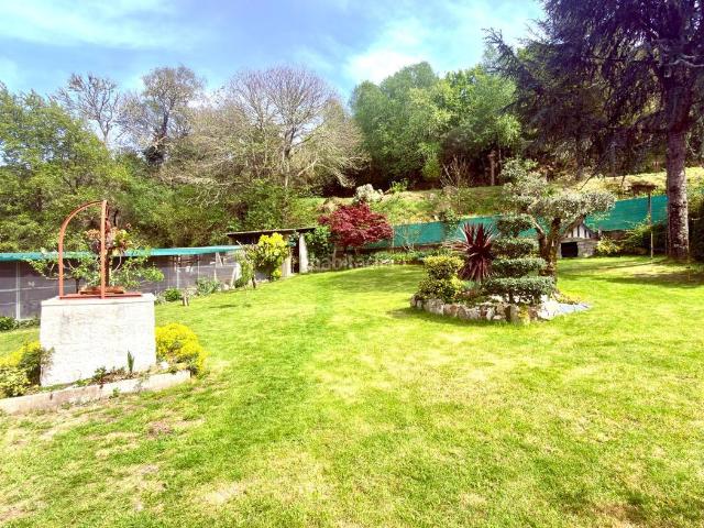 Casa en venta en Ourense, Galicia
