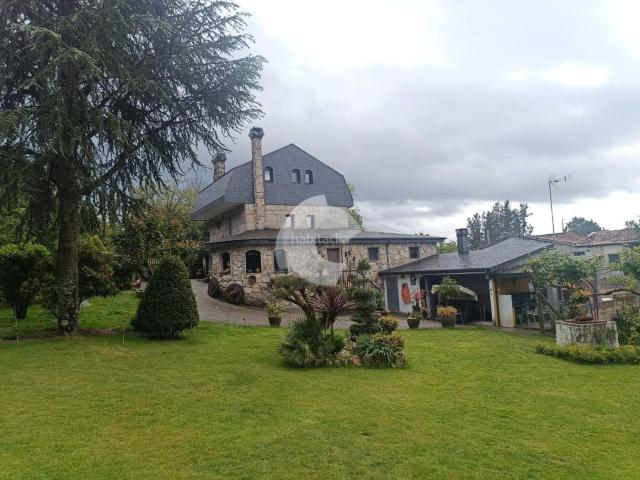 Casa en venta en Ourense, Galicia