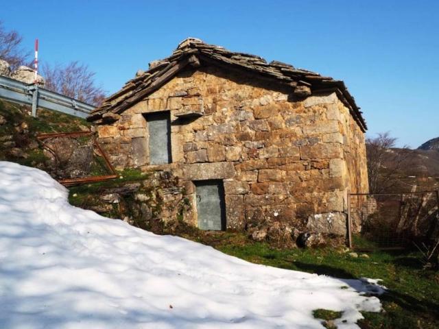 Casa en venta en Espinosa De Los Monteros, Castilla y León