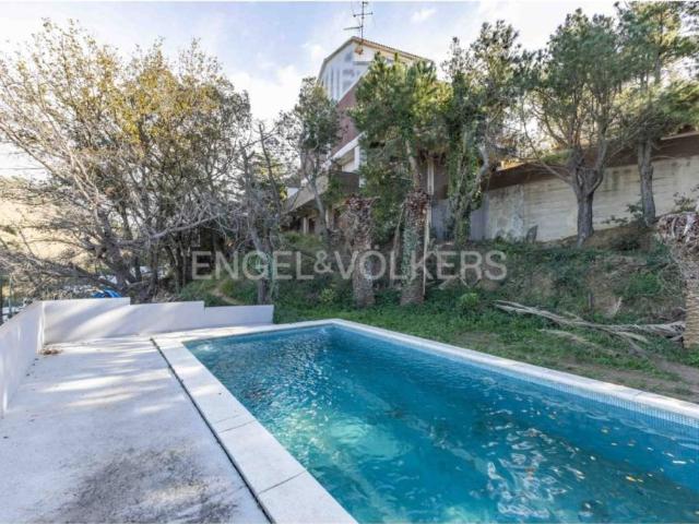 Casa en venta en Esplugues De Llobregat, Barcelona