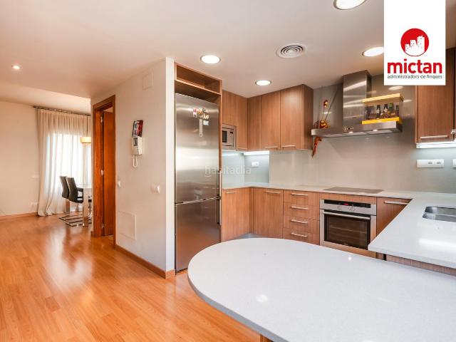 Casa en venta en Esplugues De Llobregat, Finestrelles
