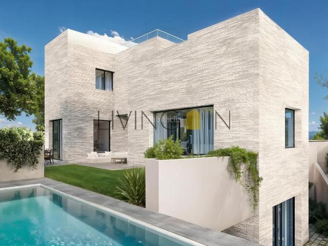 Casa en venta en Esplugues De Llobregat, Finestrelles