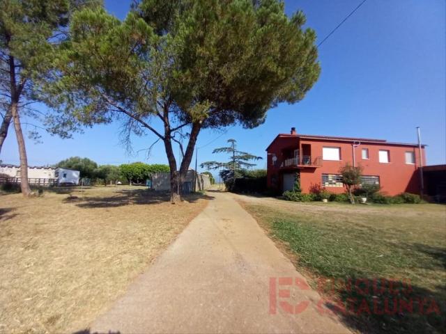 Casa en venta en Esponellà