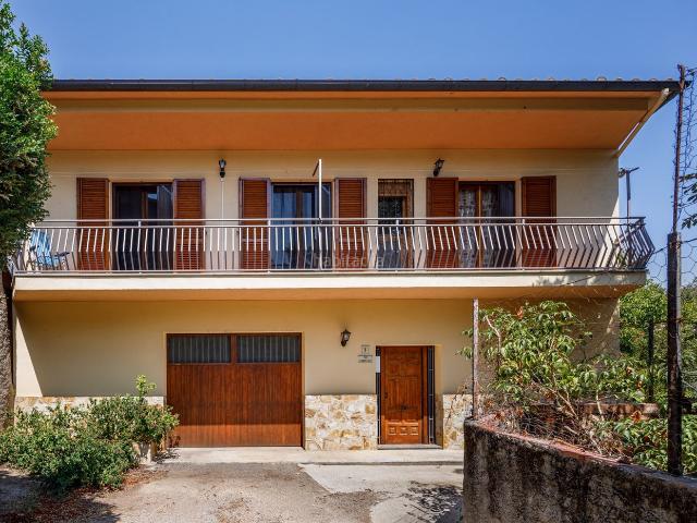 Casa en venta en Vilert, Esponellà