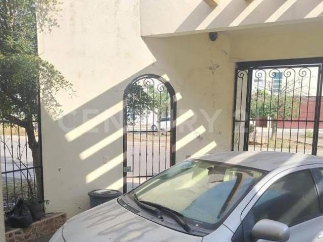 Casa en venta en Villa De Alvarez, Colima