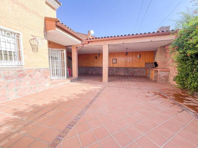 Casa en venta en Esquivias