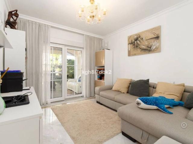 Casa en venta en Nueva Atalaya, Costa del Sol Occidental