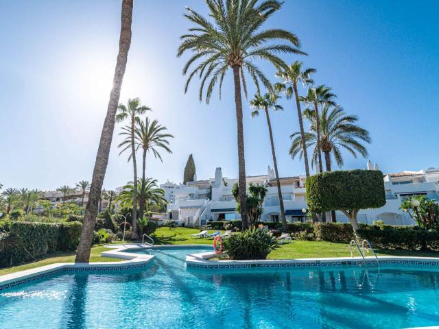 Casa en venta en Estepona
