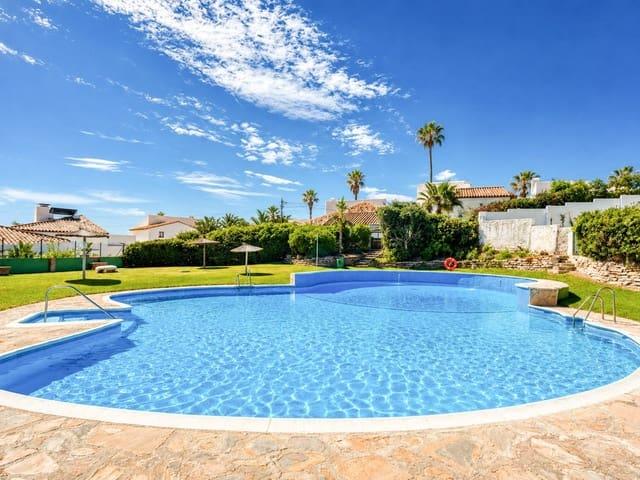 Casa en venta en Barriada Islas Canarias, Costa del Sol Occidental
