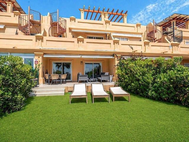Casa en venta en Barriada Islas Canarias, Costa del Sol Occidental
