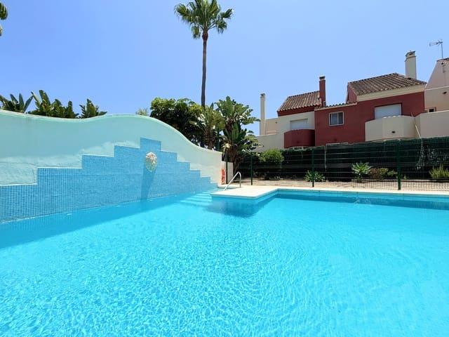 Casa en venta en Barriada Islas Canarias, Costa del Sol Occidental