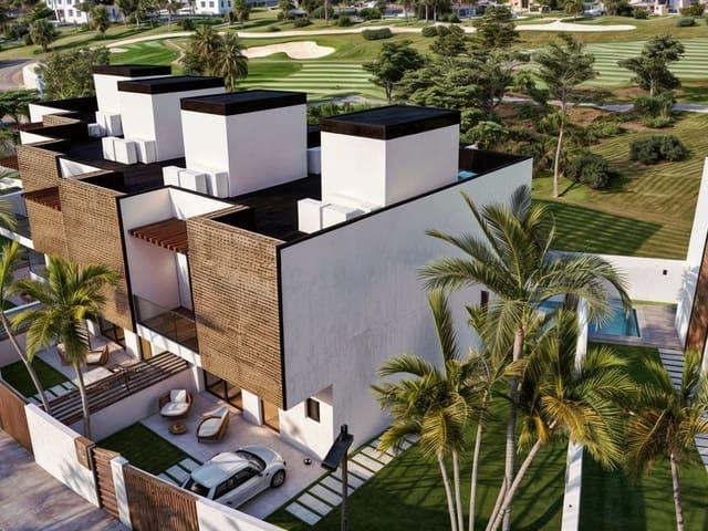 Casa en venta en Barriada Islas Canarias, Costa del Sol Occidental
