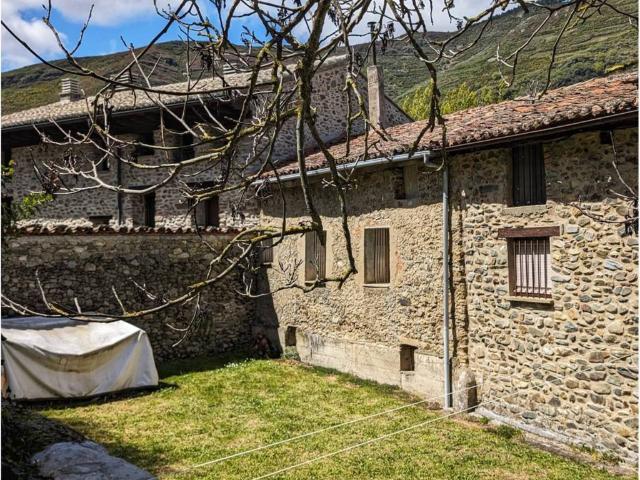 Casa en venta en Ezcaray, La Rioja