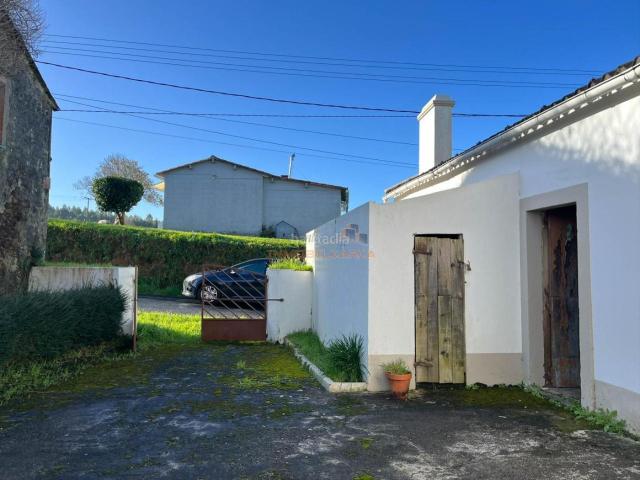 Casa en venta en Fene, Ferrol