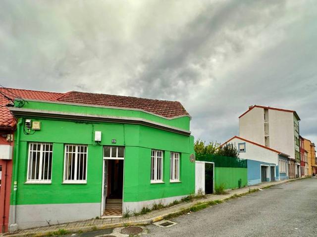 Casa en venta en Ferrol, Galicia