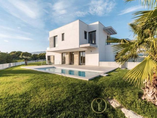 Casa en venta en la Marina Baixa, Valencia