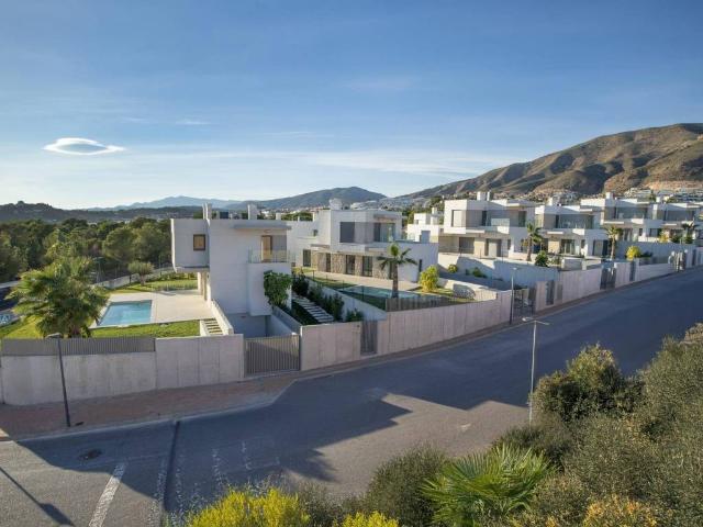 Casa en venta en Finestrat, Alicante