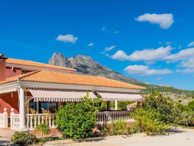 Casa en venta en la Marina Baixa, Valencia