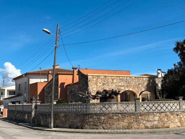 Casa en venta en El Far D'empordà