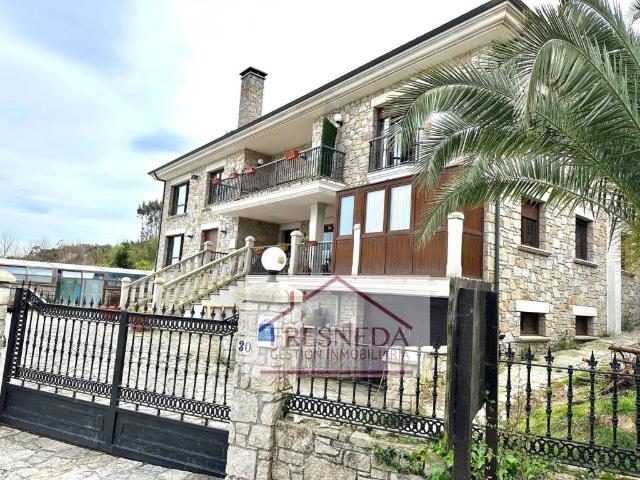Casa en venta en Foz, As Viñas