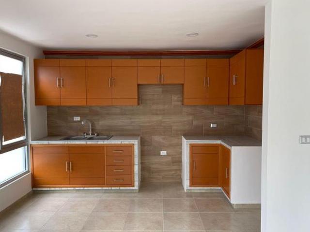 CASA EN VENTA EN FRAC. MORADA DEL QUETZAL