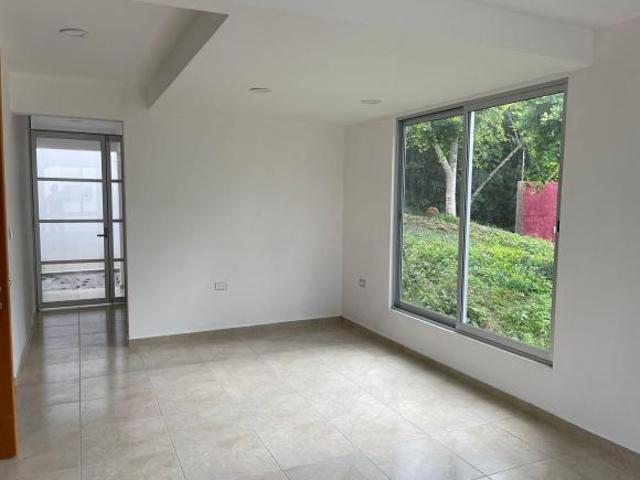 CASA EN VENTA EN FRAC. MORADA DEL QUETZAL