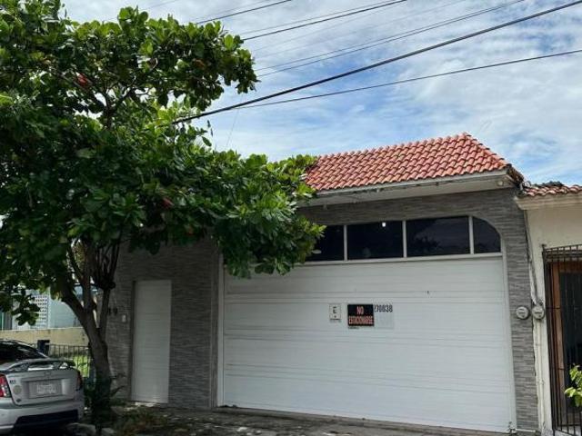 Casa en venta en Fracc. Floresta
