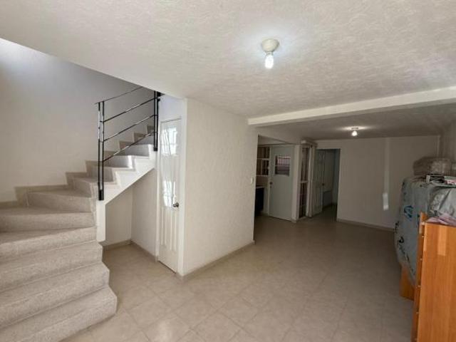 CASA EN VENTA EN FRACCIONAMIENTO CITARA