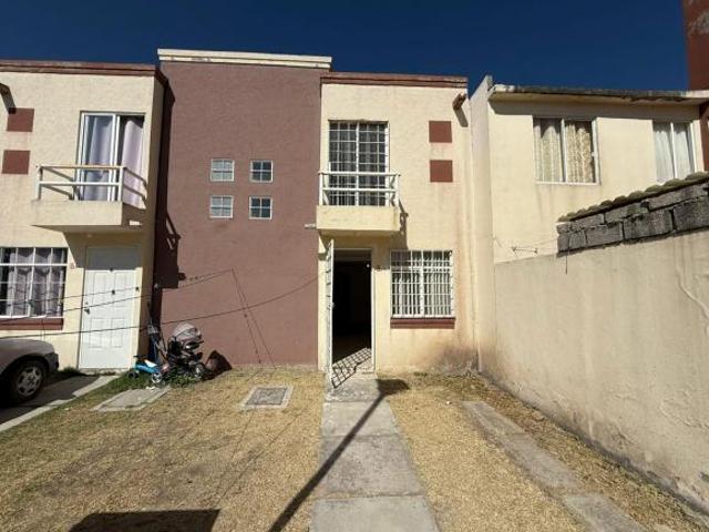 CASA EN VENTA EN FRACCIONAMIENTO CITARA