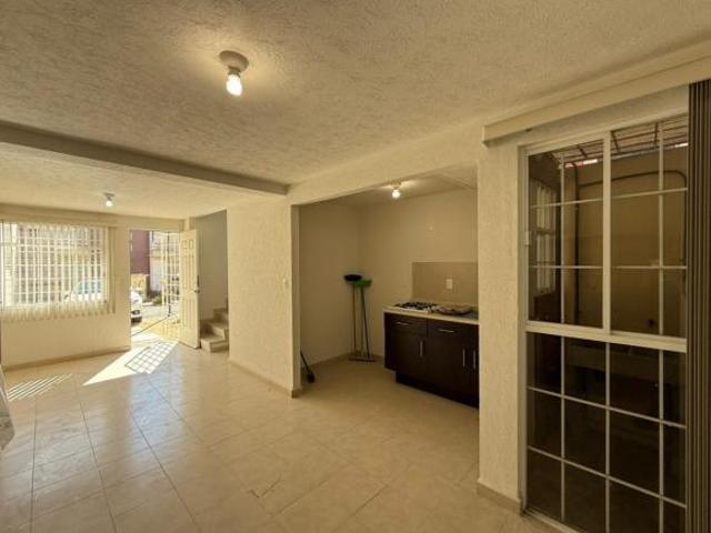 CASA EN VENTA EN FRACCIONAMIENTO CITARA