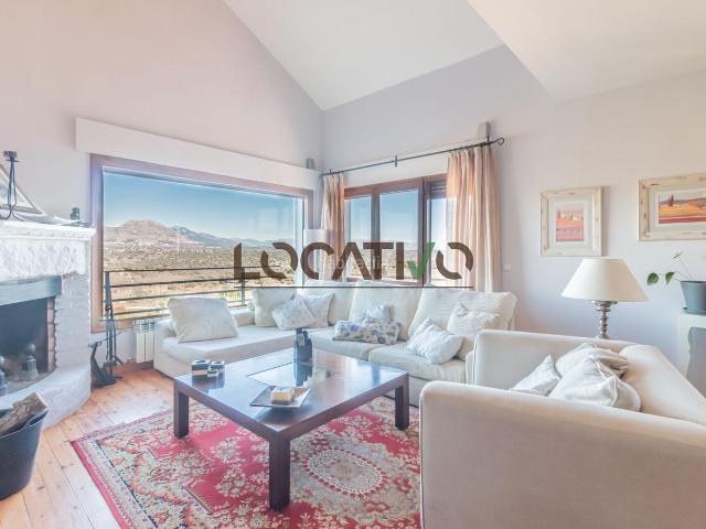 Casa en venta en Fresnedillas De La Oliva